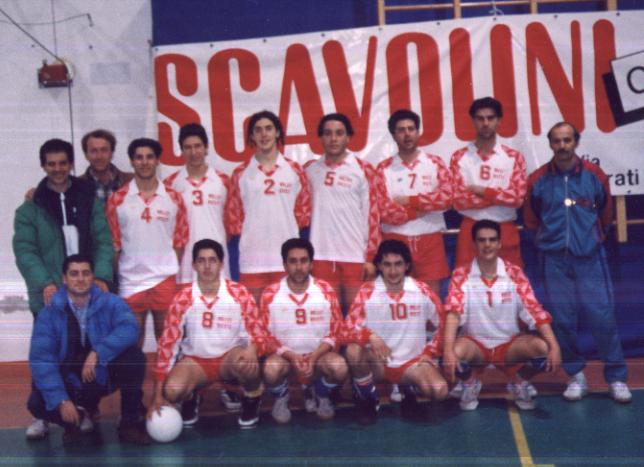 volley98.jpg (49526 byte)